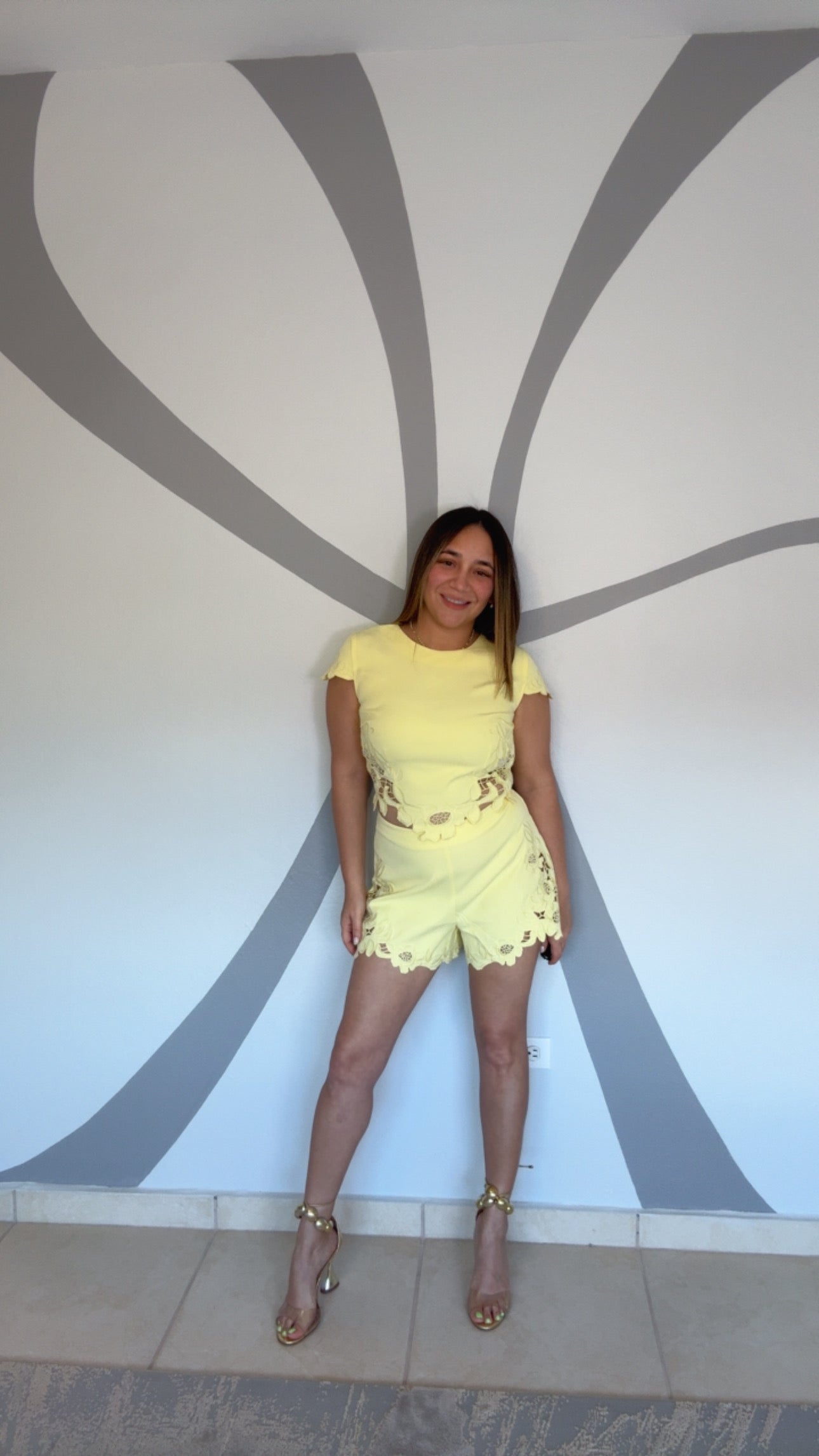 Butter yellow set